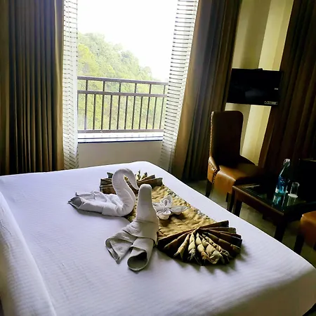 Hotel Crosswinds West-3