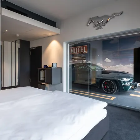 V8 Hotel Köln at MOTORWORLD-3