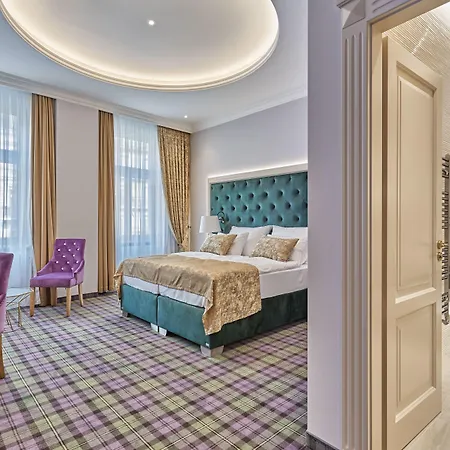 Golden Key Boutique Hotel-2