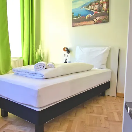 Bestprice Hotel Aachen Hauptbahnhof-2