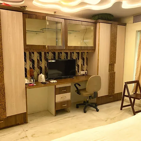 Royal Palms Luxury Service Apartment-2