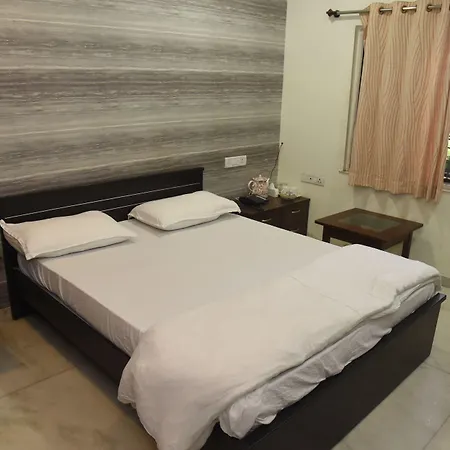 Royal Palms Luxury Service Apartment-3