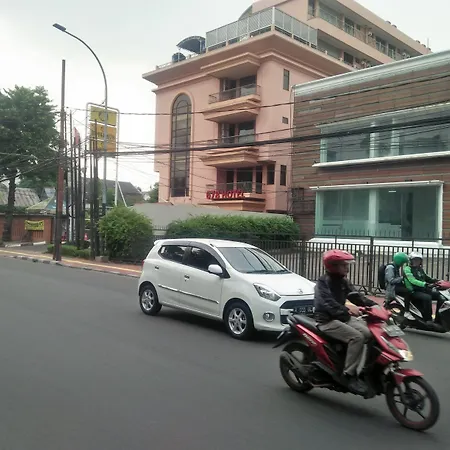 Hotel 678 Kemang Powered By Cocotel-2