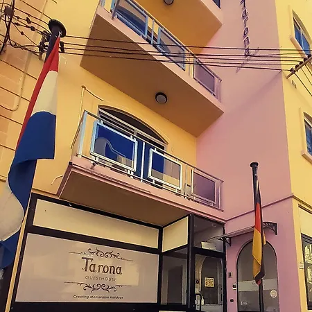 Tarona Guesthouse-2