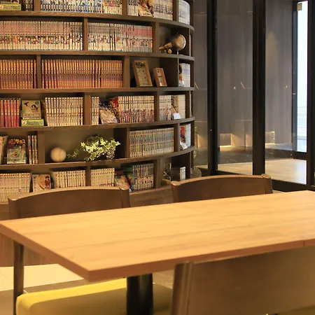 Quintessahotel Fukuokatenjin Comic&Books-2