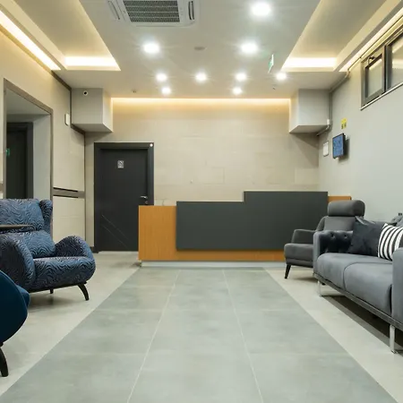 Opera Suites Apart Hotel-2