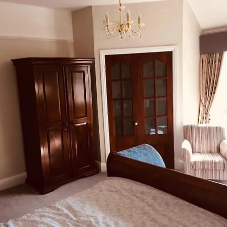 Brass Castle Country House Accommodation-2