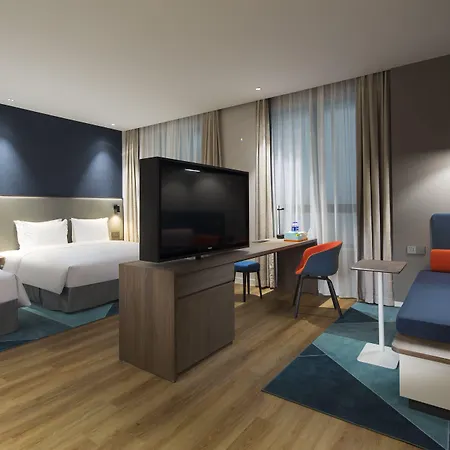 Holiday Inn Express Shanghai Kangqiao By Ihg-2