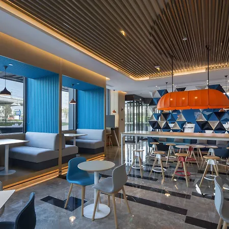 Holiday Inn Express Shanghai Kangqiao By Ihg-3