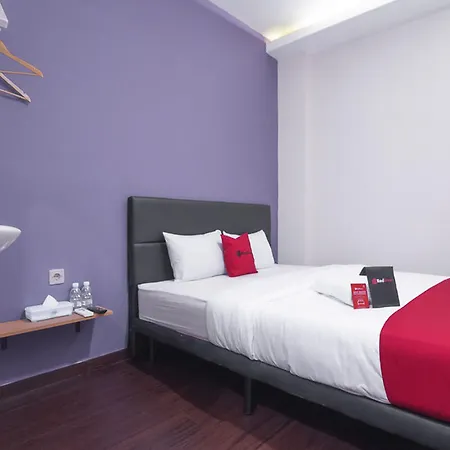 Reddoorz Near Itc Mangga Dua-3