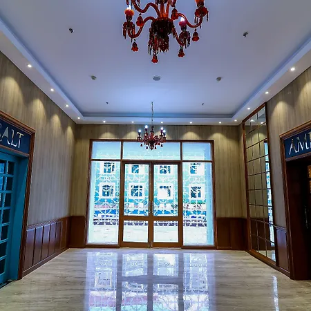Piccadily Hotel-2