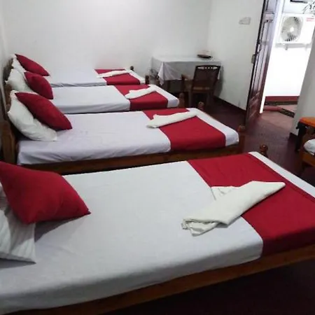 Colonial Inn-3