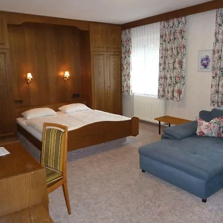 Schwarzwaldhotel / Wolfach-3