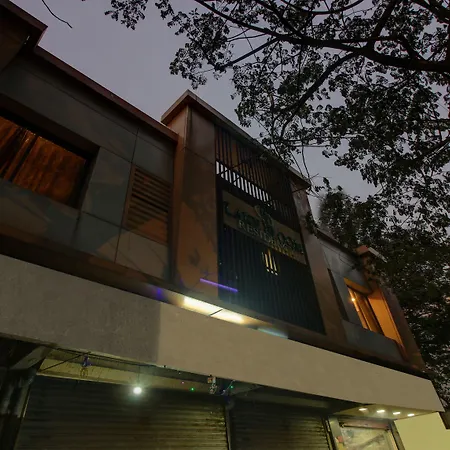 Treebo Lake Bloom Powai-3