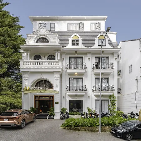 Ttr Moonstone Apart Hotel-2