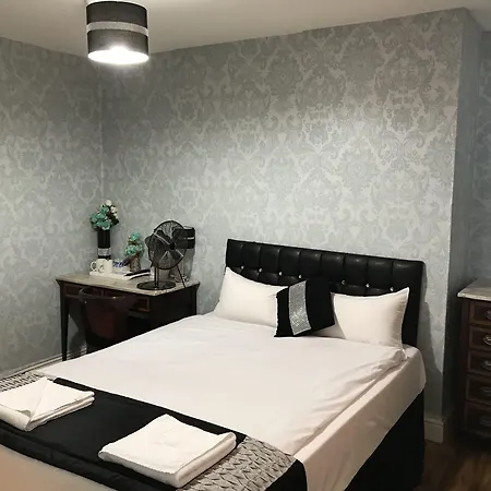 Pacific Inn London Heathrow-2