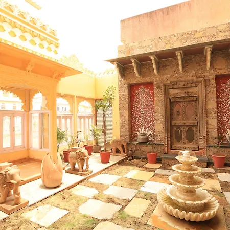 Bloom Boutique L Lake Pichola-2