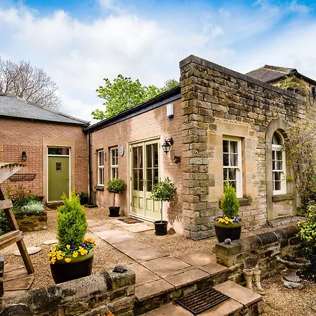 Coach House B & B-2