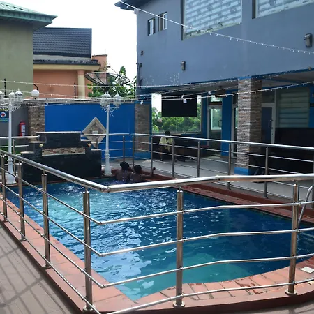 Valley Front View Hotel-2