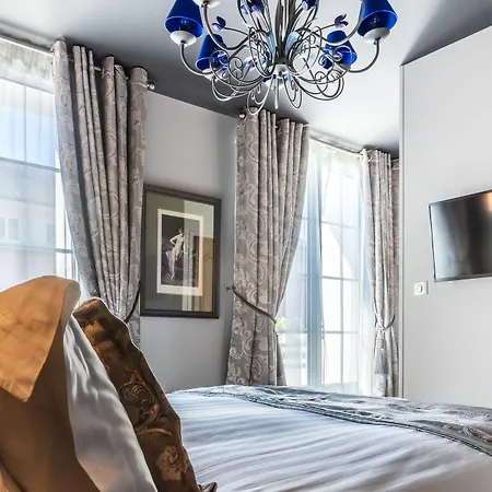 BRIT HOTEL PRIVILEGE LISIEUX - La Villa des Arts-3