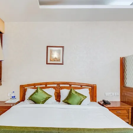 Itsy Hotels Auzone & Spa-3