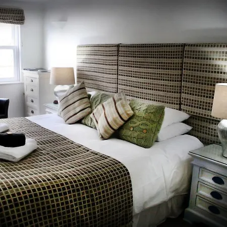 Townhouse Rooms-2