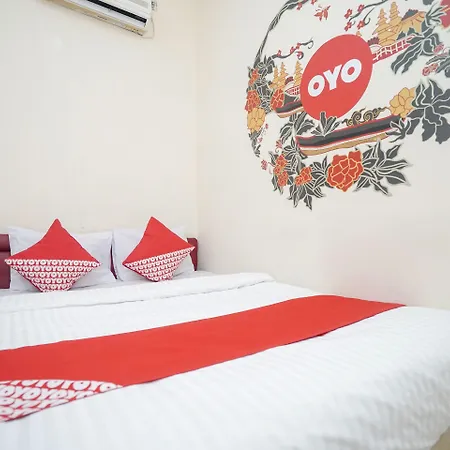 Oyo 448 Hotel Central-3