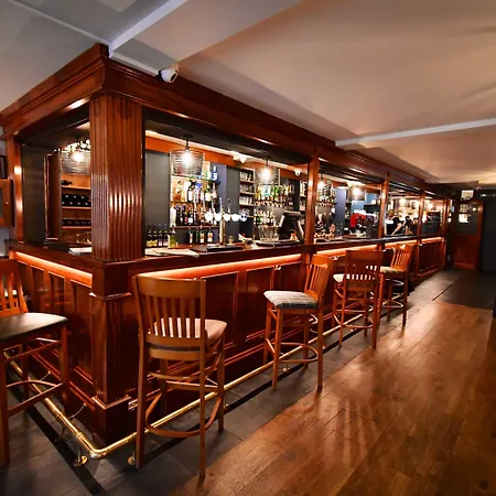 Rose And Crown Hotel-2