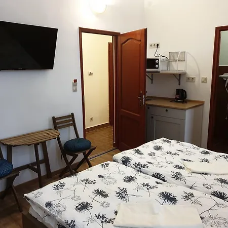 Guest House Orczy Park-3