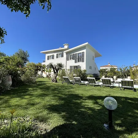 Villa Louise-Rose-2