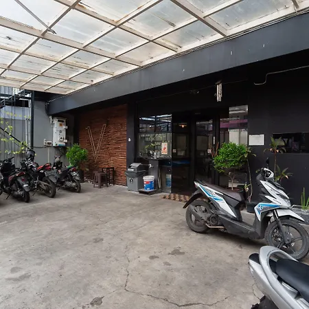 Reddoorz Plus @ Kemayoran-2