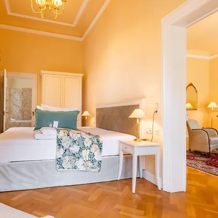 Schlosshotel Bad Neustadt-3