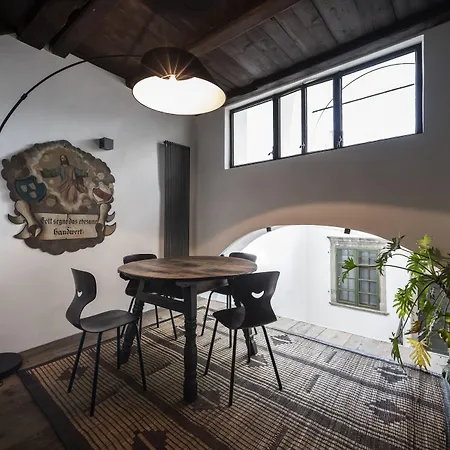 Goldenstern Townhouse-2