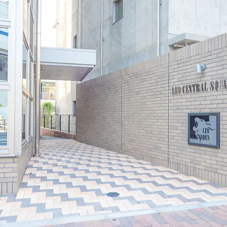 Leo Yu Capsule Hotel Funabashi-2