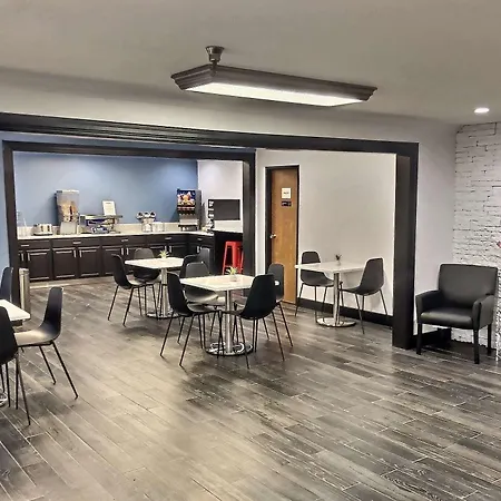 Super 8 By Wyndham Georgetown-2