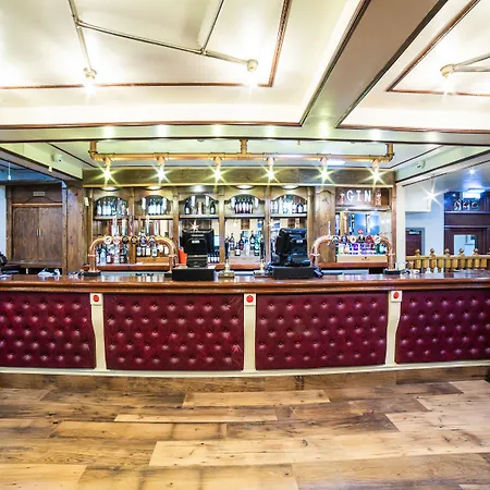 Churchill'S Hotel-2