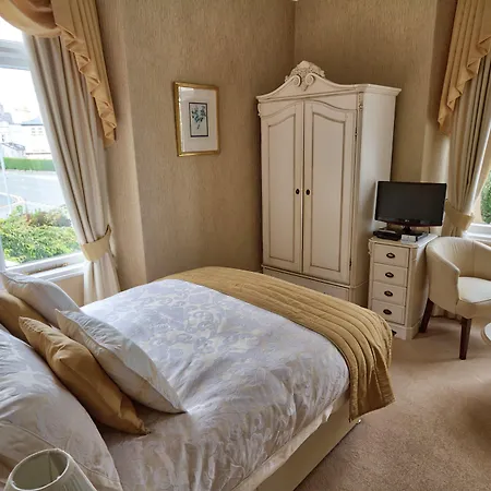 Holcombe House Guest House-3