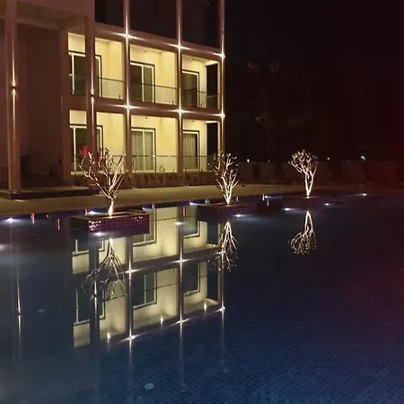 Villa Le Palms Resort & Spa-3