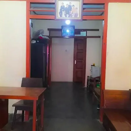 Losmen 2000 Tiga-3