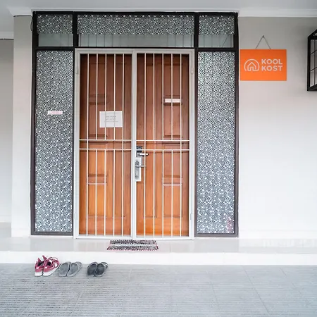 KoolKost near Pasar Baru (Minimum Stay 6 Nights)-2