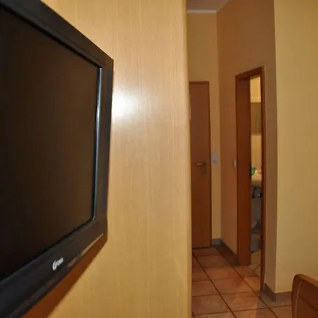 Hotel im Brühler Hof-2