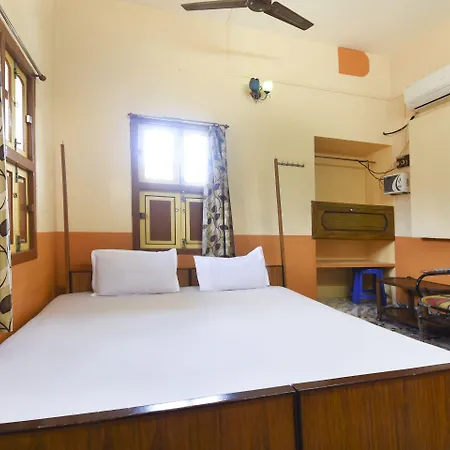Spot On 48582 Monalisa Lodge-2