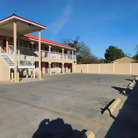 Eagle Pass Inn-2