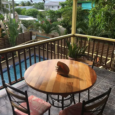 Driftwood Gardens Guesthouse-2