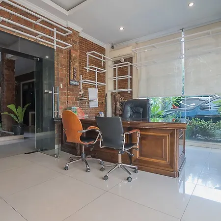 Reddoorz Plus Near Cambridge City Square 2 Medan-2
