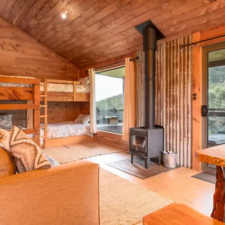 Rustic Hut Bush Retreat-2