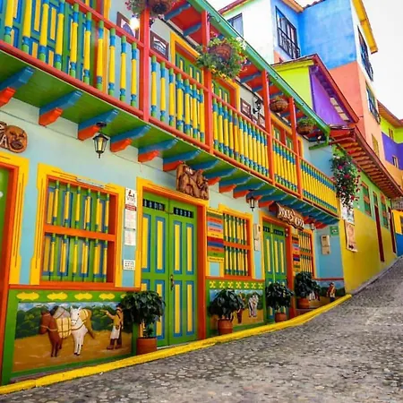 Hotel Blue Guatape-3