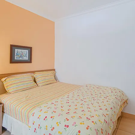 Applewood B&B-3