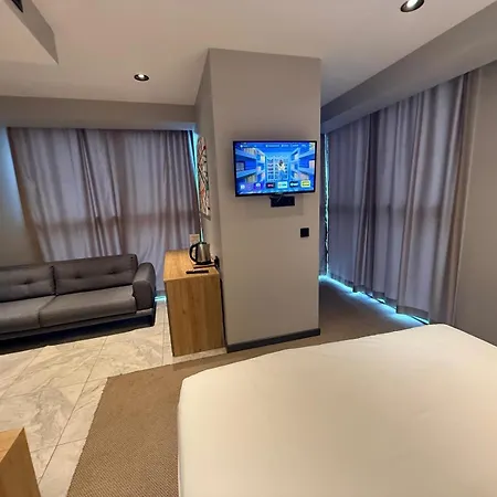 Sherlock Homes Hotels-2