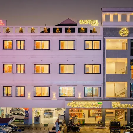 Hotel Woodlark-2